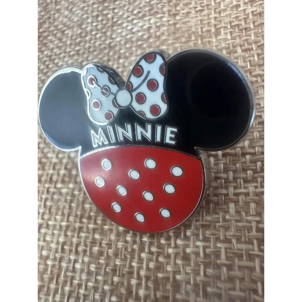 Disney authentic minnie